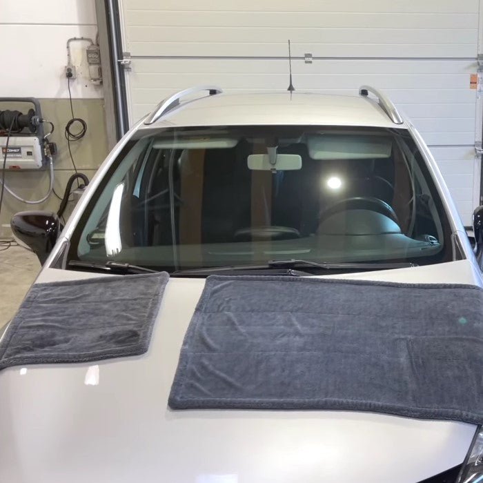 Best Car Drying Towel - AutoGlanz AG Car Care